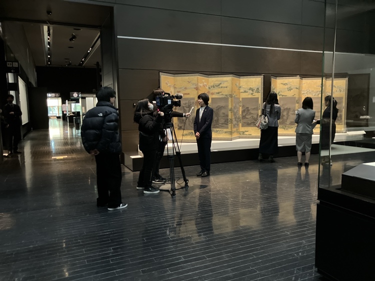 四季花木草花下絵山水図押絵貼屏風