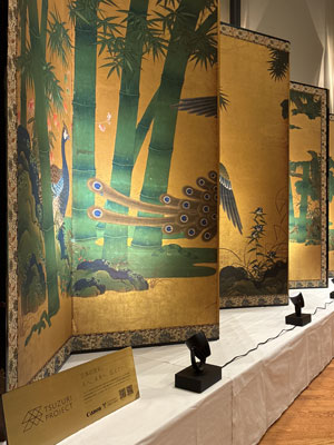 桐竹鳳凰孔雀図屏風